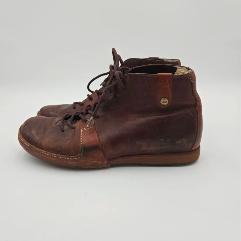UGG Australia Men's Brown Leather Chukka Boots Size 8